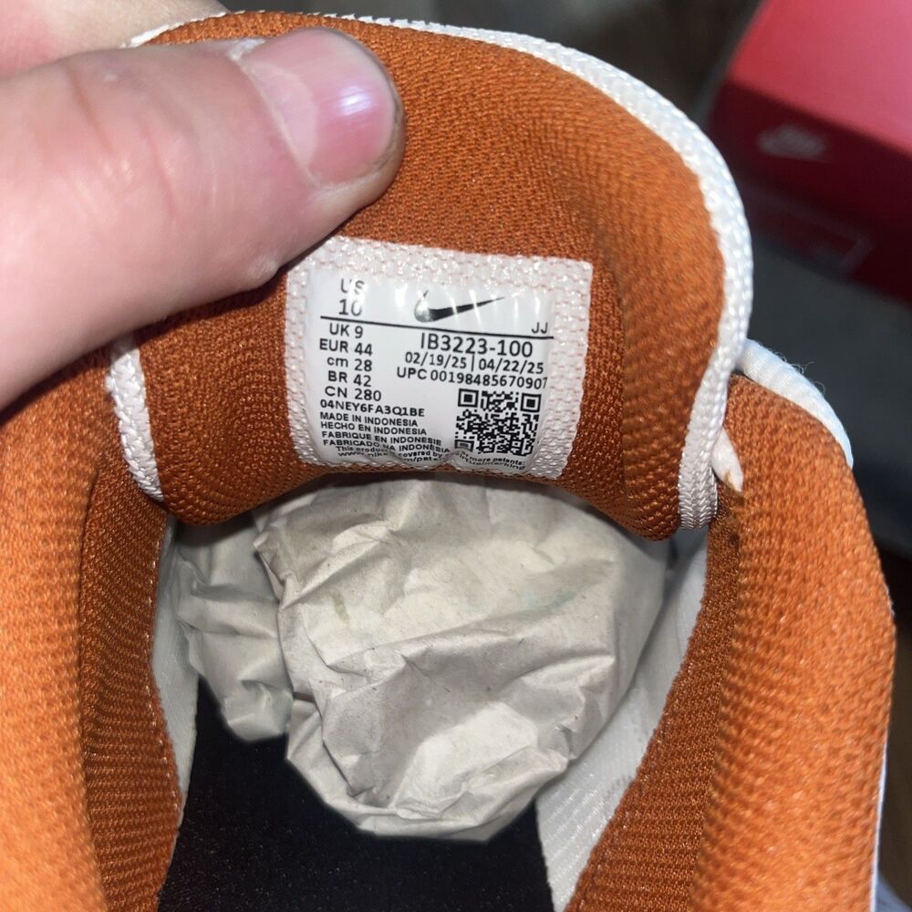 Size 10 - NCAA x Nike Air Max Verse Texas - Picture 10 of 16